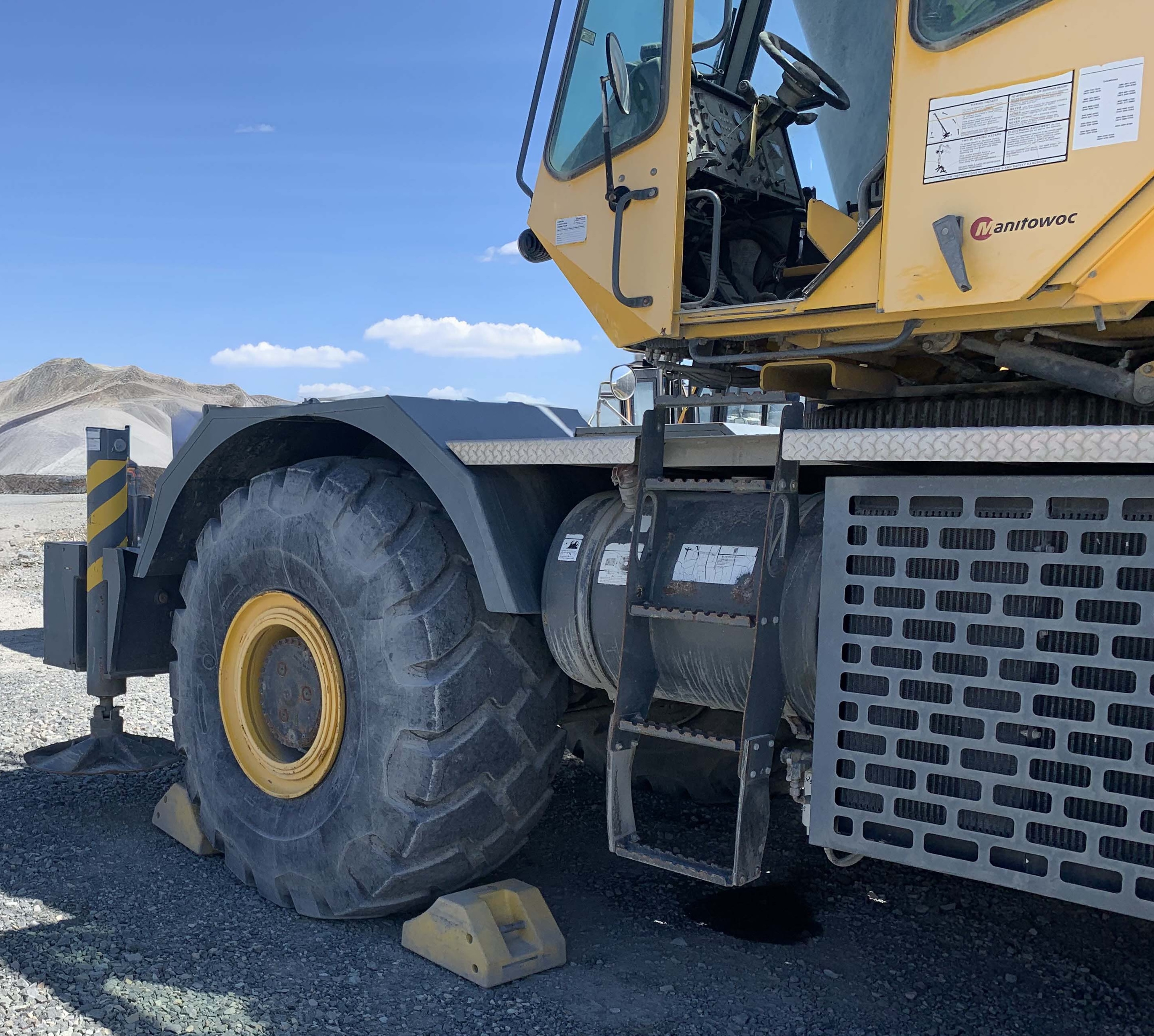 2008 Grove 880E