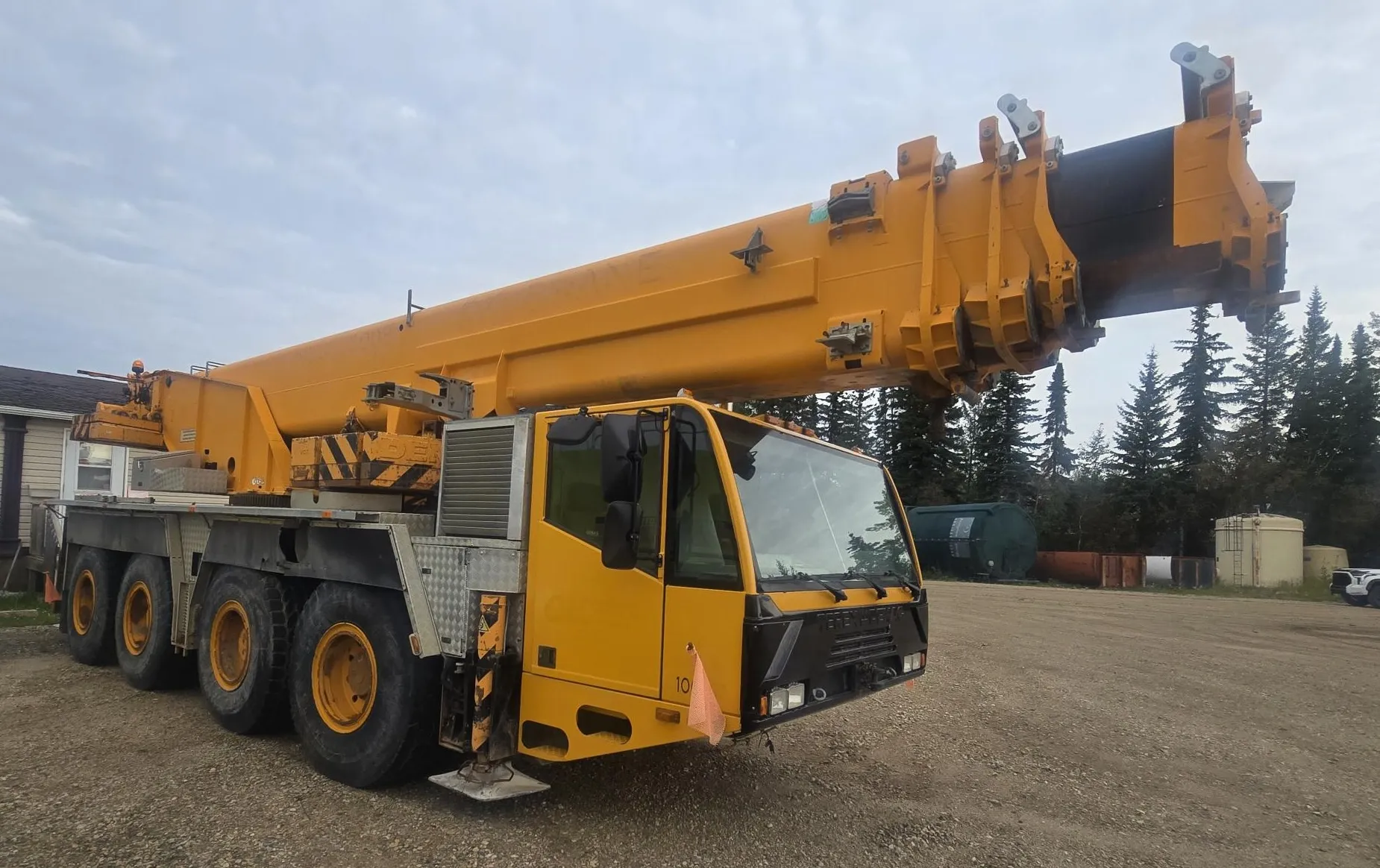 2003 DEMAG AC80-2